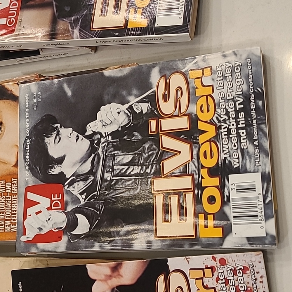 Elvis TV Guide Bundle - Picture 3 of 9